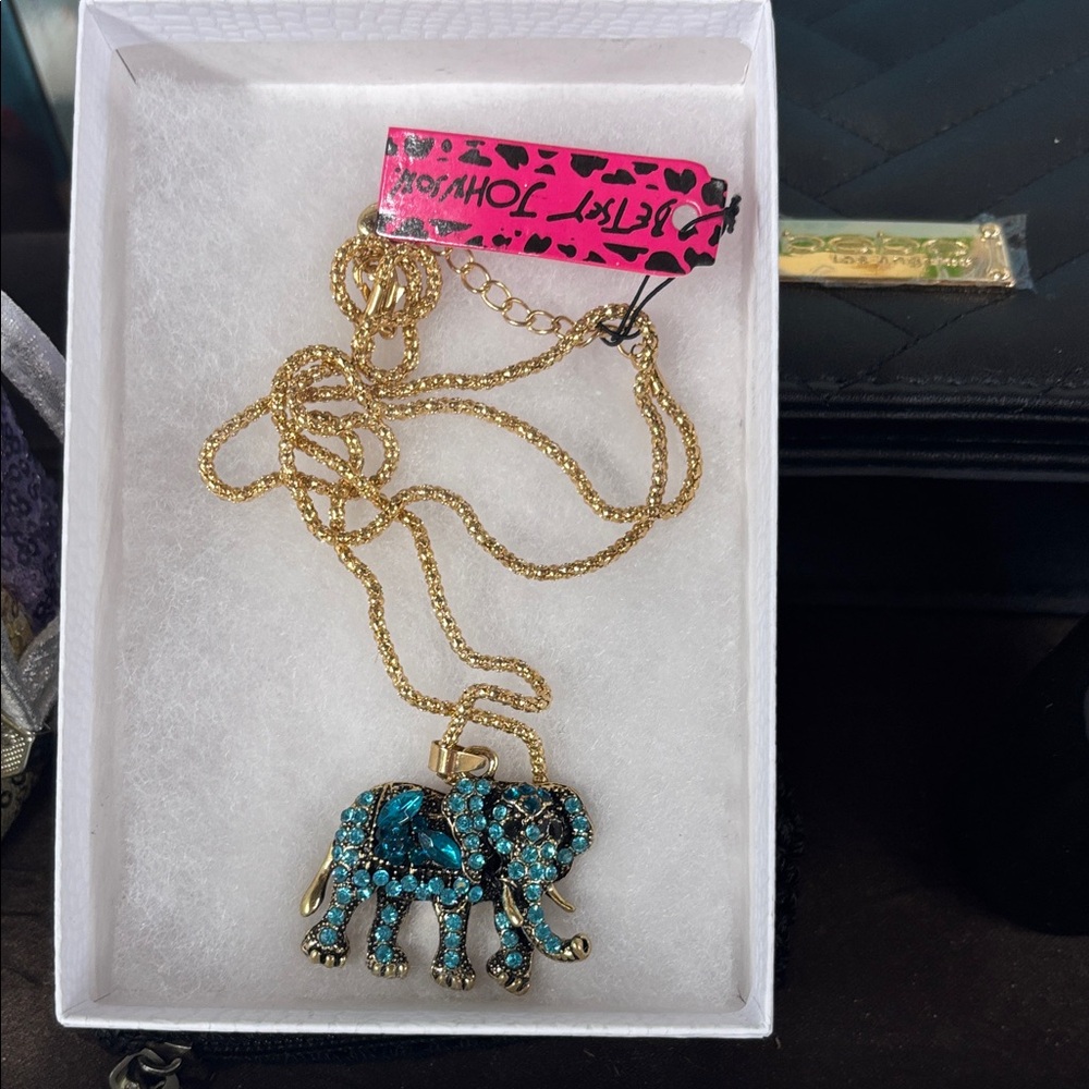 Gold Elephant Pendant Necklace